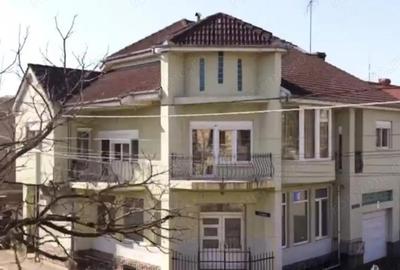 Casă în Central - 12