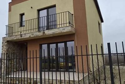 Casă cu 4 camere în Odăile - 18