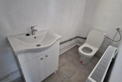 Casă cu 3 camere cu Teren 100 Mp în Moțăieni - 1