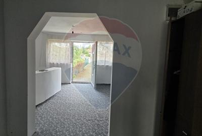 Casa / Vila cu 4 camere de vanzare - 8