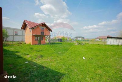 Casă cu 6 camere cu Teren 1013 Mp în Sânmartin - 12