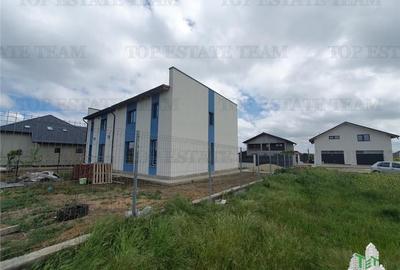 Casa cu etaj duplex la rosu cu finisaj exterior Agigea Constanta - 9