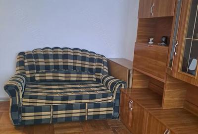 Garsonieră semidecomandată în Micro 38