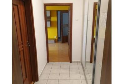 Apartament cu 3 camere semidecomandat în Dristor - 3