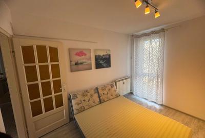 Apartament cu 3 camere semidecomandat în Costin Georgian - 6