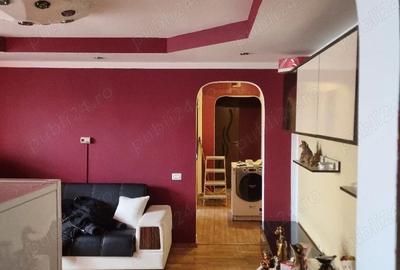 Apartament cu 3 camere semidecomandat în Central - 2