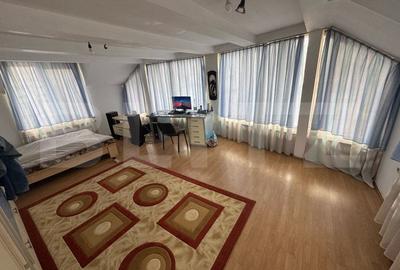 Casa cu 8 camere, 350 mp, 2200 mp teren, zona VIISOARA - 2