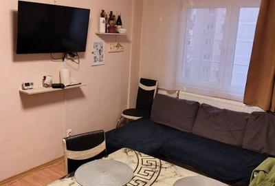 Apartament cu 4 camere decomandat în Micro 17 - 1