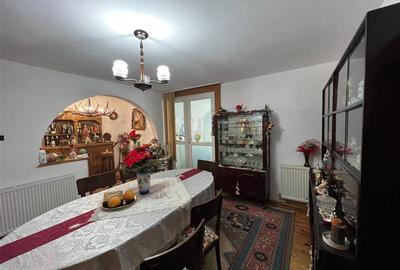 Casă individuală cu 10 camere cu Piscina în Tărlungeni - 6