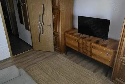 Inchiriez Garsoniera zona stadion - 3