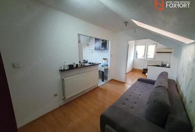 Apartament cu 2 camere nedecomandat, mobilat în Central