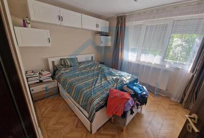 Apartament cu 4 camere decomandat în Calea București - 1