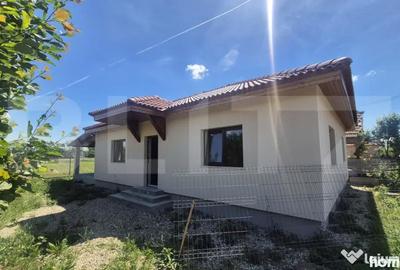Casă cu 3 camere cu Teren 500 Mp în Lazuri - 2