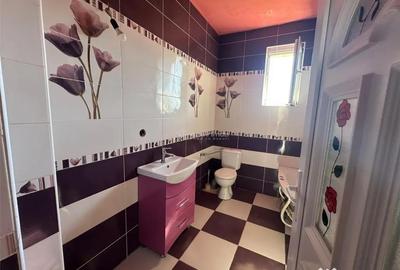 Casă cu 4 camere cu Teren 390 Mp în Central - 1