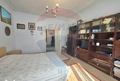 Casă cu 3 camere cu Teren 655 Mp în Central - 14
