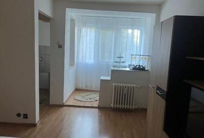 Garsonieră semidecomandată în Brazda lui Novac