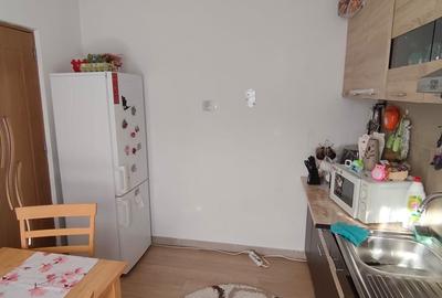 !!! 1 Camera ...etaj 1...bloc 2015...Torontalului..7min de Iulius Mall - 7