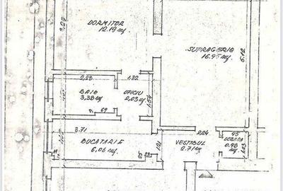 Apartament cu 3 camere semidecomandat în Central