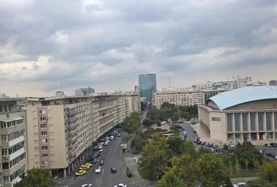 Apartament cu 2 camere semidecomandat, mobilat în Ultracentral