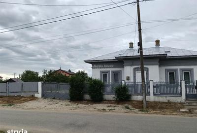 Casă cu 3 camere cu Teren 900 Mp în Central - 15