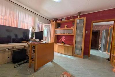 Nord - Parc, Apartament 3 camere decomandat, etaj 2/4, bloc 1984 - 6