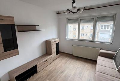 Apartament cu 3 camere în Iosia