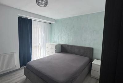 Apartament 3 camere open space 500 - 2