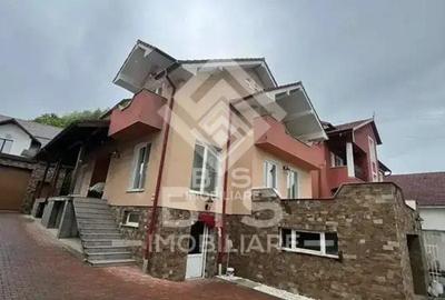 Casă individuală cu 5 camere cu Canalizare în Centura - 1