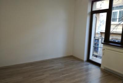 Birou, de 70 mp, în Unirii - 5