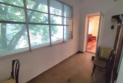 Vanzare apartament 3 camere in bloc mic, Polona - 12