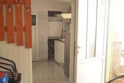 Vila de vacanta cu 7 camere situata in Busteni,semicentral. Vila de vacanta cu 7 camere situata in Busteni,semicentral. - 6