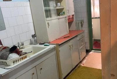 Apartament cu 3 camere decomandat în Crihala - 8