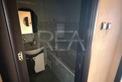 Apartament 3 Camere | Giulesti | Reabilitat Termic | - 12