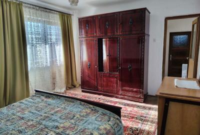Casă cu 4 camere în Central - 2