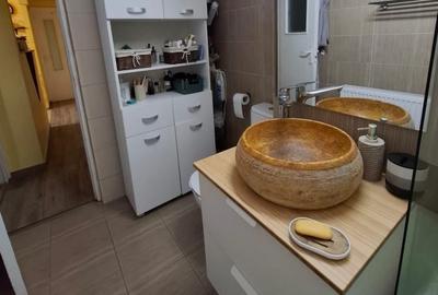 Apartament cu 2 camere decomandat în Lipovei - 9