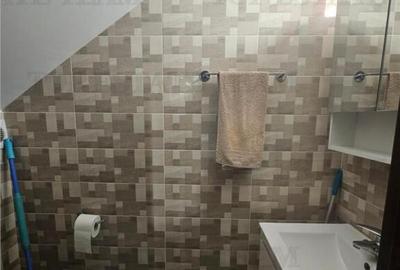 Casă cu 4 camere cu Canalizare în Drumul Taberei - 1