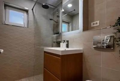 Apartament cu 3 camere decomandat în Piața Nouă - 3