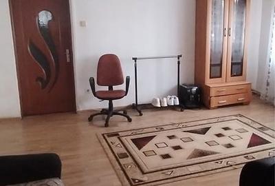 Apartament cu 2 camere semidecomandat în Plopilor