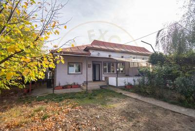 Casa - Golesti - Stefanesti - 3000 Mp Teren - 2