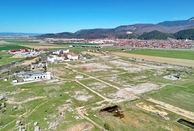 Teren intravilan industrial - 11