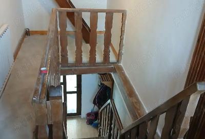 Casă cu Teren 1050 Mp în Inotești - 2