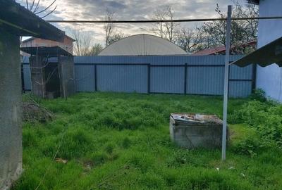 Casă cu 2 camere cu Teren 330 Mp în Central - 1