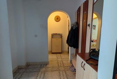 Apartament cu 3 camere semidecomandat în Ciritei - 9
