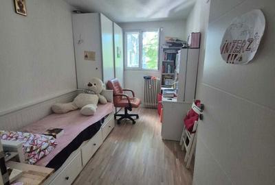 Apartament cu 4 camere semidecomandat în Titan - 3
