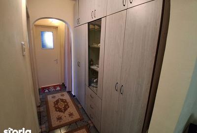 Apartament cu 3 camere decomandat, mobilat în Canta - 3