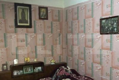 Casă cu 3 camere cu Teren 1200 Mp în Central