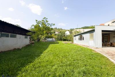 Casa solida si teren 1400 mp , zona deosebita Grigorescu - 21