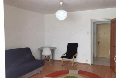 Titan -garsoniera Metrou Costin Georgian - 1