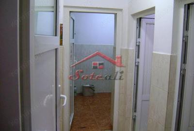 Spațiu comercial, de 280 mp, în Central - 6