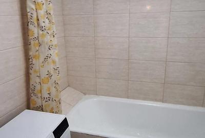 Apartament cu 3 camere decomandat în Central - 1